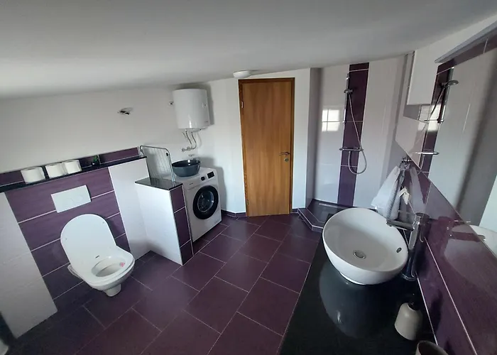 Nella * ビオグラード・ナ・モル