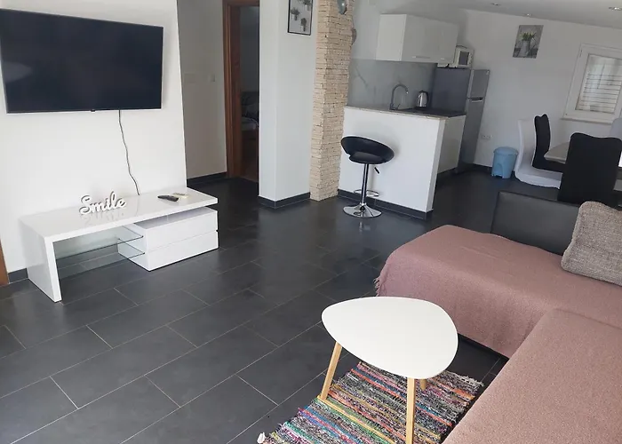 アパート Nella *